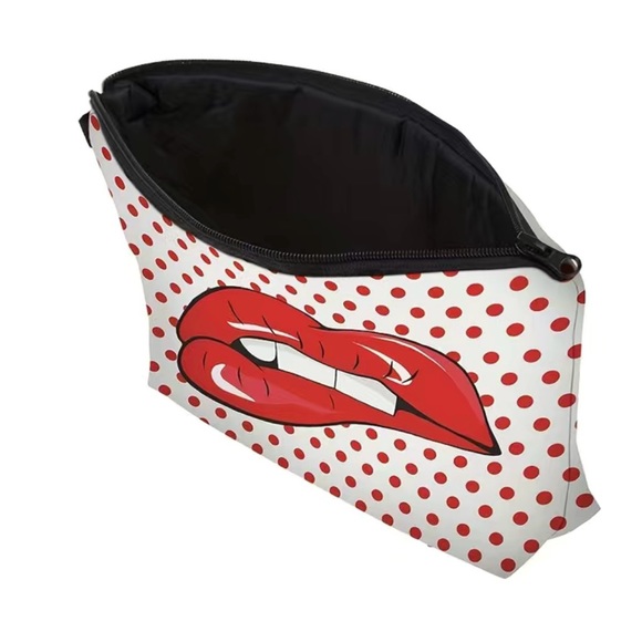 Red Lips Print Cosmetics Zipper Pouch- New - Picture 3 of 9